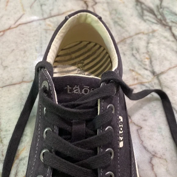 Taos women’s Moc Star sneakers - Picture 7 of 9